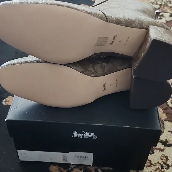 NWT! Coach Signature "C" logo Boots in Original Blk Box w/White Logo Branding;11 - Picture 13 of 16